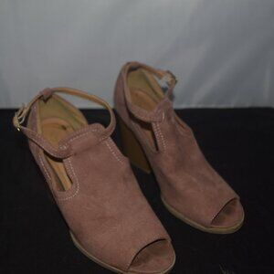 Qupid tan Faux Suede Peep Toe Buckle Strap Booties Block Heel 6/7